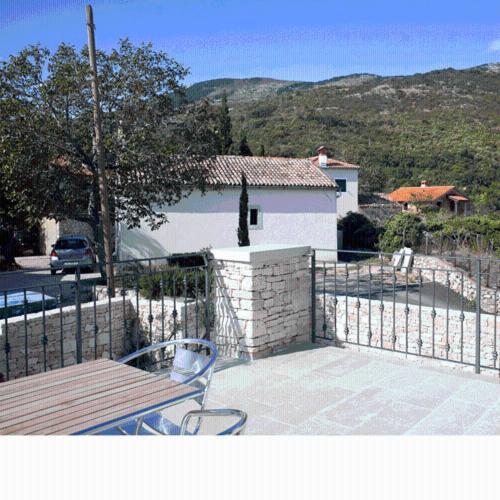 Apartments Villa Ina Brsec Ngoại thất bức ảnh